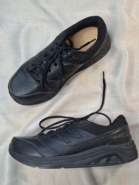 New Balance 928v3 Black Leather Walking Shoes Women's Size 9 D Wide WW928BK3